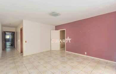 Imagem: O apartamento possui 3 Dormitórios, 1 Banheiro e 84m² de Área