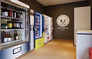 Imagem: O apartamento possui 2 Dormitórios, 1 Banheiro, 5 Vagas na