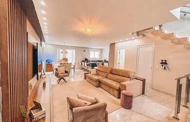 Imagem: A casa em condomínio possui 3 Dormitórios, 3 Banheiros, 4