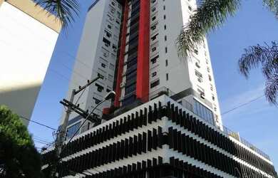 Imagem: O apartamento possui 3 Dormitórios, 2 Banheiros, 2 Vagas na