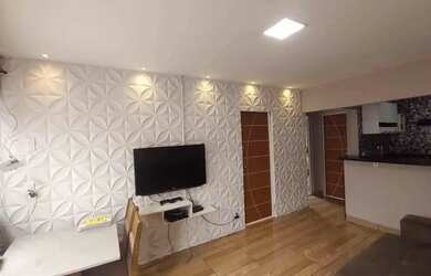 Imagem: A casa possui 2 Dormitórios, 1 Banheiro, 1 Vaga na garagem