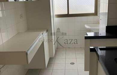 Imagem: O apartamento possui 2 Dormitórios, 2 Banheiros, 2 Vagas na