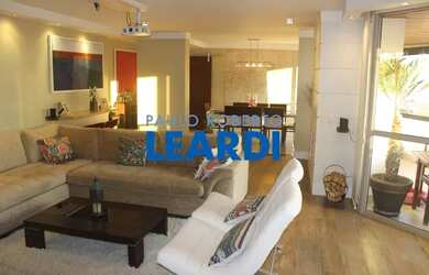 Imagem: O apartamento possui 3 Dormitórios, 3 Banheiros, 2 Vagas na