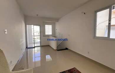 Imagem: A casa possui 3 Dormitórios, 2 Banheiros, 1 Vaga na garagem