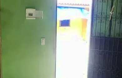 Imagem 3: CASA DE ESQUINA LOCALIZADA NO BAIRRO DOM PEDRO, COM 3 QUARTOS SENDO 1...