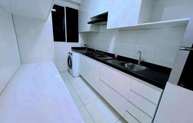 Imagem: O apartamento possui 2 Dormitórios, 1 Banheiro, 1 Vaga na garagem