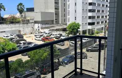 Imagem: O apartamento possui 2 Dormitórios, 2 Banheiros, 1 Vaga na