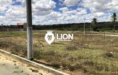 Imagem: O terreno possui 200m² de Área e está localizado em Senador