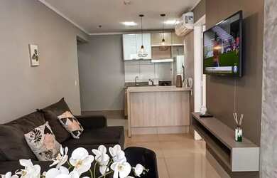 Imagem: O apartamento possui 1 Dormitório, 1 Banheiro, 1 Vaga na garagem