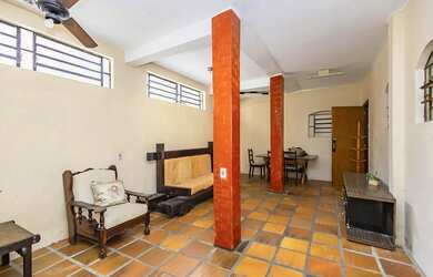 Imagem 15: Casa com terreno em Santa Felicidade Curitiba