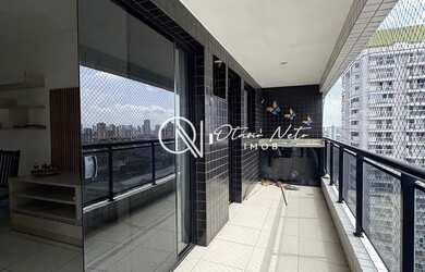 Imagem: O apartamento possui 4 Dormitórios, 3 Banheiros, 2 Vagas na