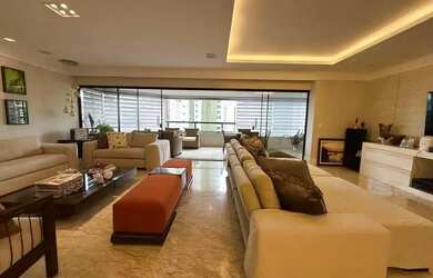 Imagem: O apartamento possui 4 Dormitórios, 5 Banheiros, 4 Vagas na