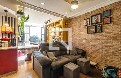 Imagem: O apartamento possui 1 Dormitório, 1 Banheiro, 1 Vaga na garagem