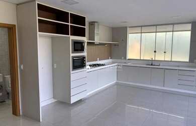 Imagem 9: Casa Alto Padrão Fundo para Mata - Residencial MontSerrat