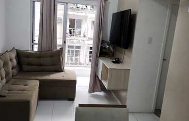 Imagem: O apartamento possui 2 Dormitórios, 1 Banheiro, 1 Vaga na garagem