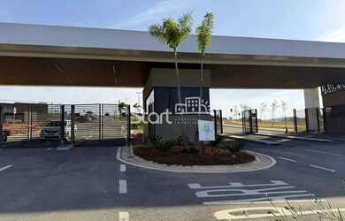 Imagem: O terreno possui 450m² de Área e está localizado em Vila