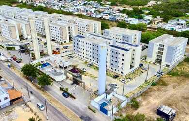 Imagem: O apartamento possui 2 Dormitórios, 1 Banheiro, 1 Vaga na garagem