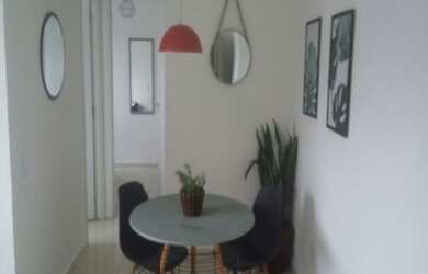 Imagem: O apartamento possui 2 Dormitórios, 1 Banheiro, 1 Vaga na garagem