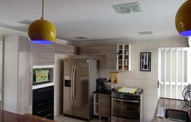 Imagem 13: vendo belíssima casa na colônia Z 10 zumbi casa toda decorada com piscina...