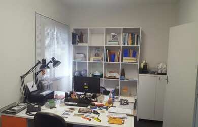 Imagem: O depósito possui 425m² de Área e está localizado em Vila