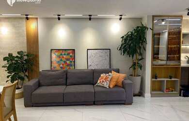 Imagem: O apartamento possui 4 Dormitórios, 4 Banheiros, 2 Vagas na