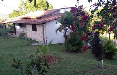 Imagem 1: Linda Casa 04 quartos - Condomínio Santa Luzia - R$ 650 mil