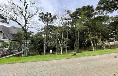 Imagem: O terreno possui 595m² de Área e está localizado em Canela