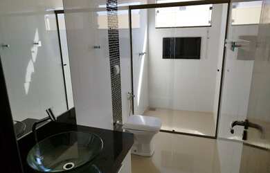 Imagem 4: Casa a venda. Piscina, Churrasqueira, Varandae360m² de Área