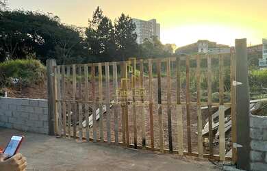 Imagem: O terreno possui 130m² de Área e está localizado em Jardim