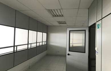 Imagem 6: Galpão, com ótima localização, acesso pelo KM 26 da Rodovia Raposo Tavares, próximo a Gran