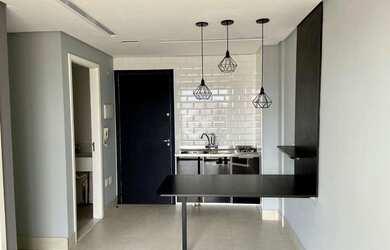 Imagem: O apartamento possui 1 Dormitório, 1 Banheiro, 33m² de Área