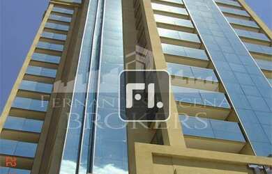 Imagem: O depósito possui 2 Vagas na garagem, 101m² de Área e está