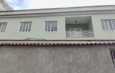 Imagem: O apartamento possui 3 Dormitórios, 1 Banheiro, 1 Vaga na garagem