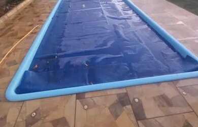 Imagem: A casa em condomínio possui 3 Dormitórios, 2 Banheiros, 3