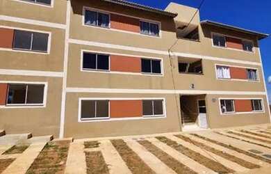 Imagem: A casa possui 2 Dormitórios, 1 Banheiro, 1 Vaga na garagem