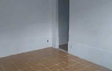 Imagem: A casa possui 1 Dormitório, 1 Banheiro, 45m² de Área e está