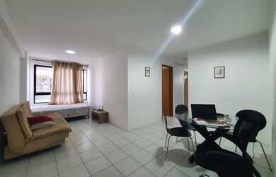 Imagem: O apartamento possui 2 Dormitórios, 2 Banheiros, 1 Vaga na