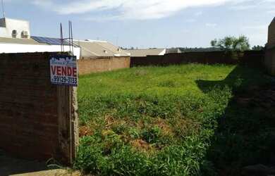 Imagem: O terreno possui 338m² de Área e está localizado em Distrito