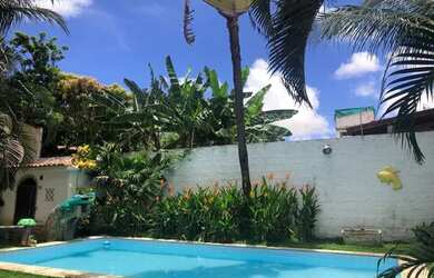 Imagem: A casa possui 5 Dormitórios, 5 Banheiros, 5 Vagas na garagem