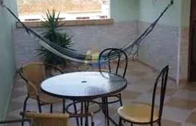 Imagem: A casa possui 3 Dormitórios, 1 Banheiro, 1 Vaga na garagem