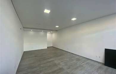 Imagem: O depósito possui 65m² de Área e está localizado em Santa