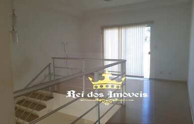 Imagem: A casa possui 5 Dormitórios, 4 Banheiros, 2 Vagas na garagem