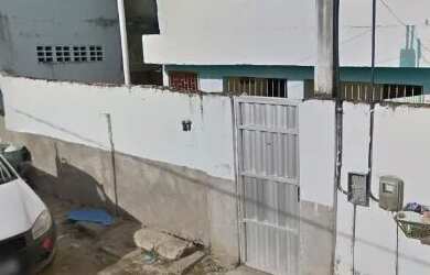 Imagem: A casa possui 2 Dormitórios, 2 Banheiros e 180m² de Área