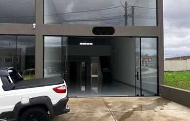 Imagem: O depósito possui 2 Vagas na garagem, 173m² de Área e está