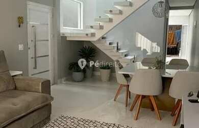 Imagem: A casa possui 3 Dormitórios, 1 Banheiro, 4 Vagas na garagem