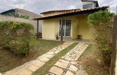 Imagem: A casa em condomínio possui 3 Dormitórios, 2 Banheiros, 2