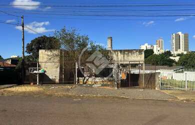 Imagem: O terreno possui 429m² de Área e está localizado em Neva