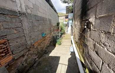 Imagem 2: Casa com entrada independente, quintal e aceita pets 1 quarto área de...