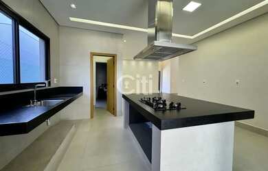 Imagem 9: CONDOMÍNIO GRAN ROYALLE. Piscina, Área de serviço, 225m² de Áreae4...