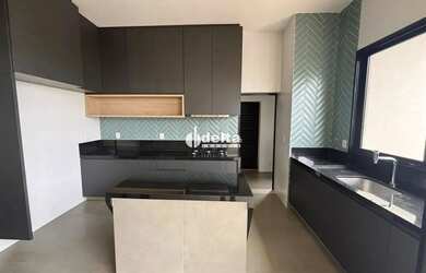 Imagem 6: Casa residencial em condomínio com 3 quartos sendo 1 suíte disponível...